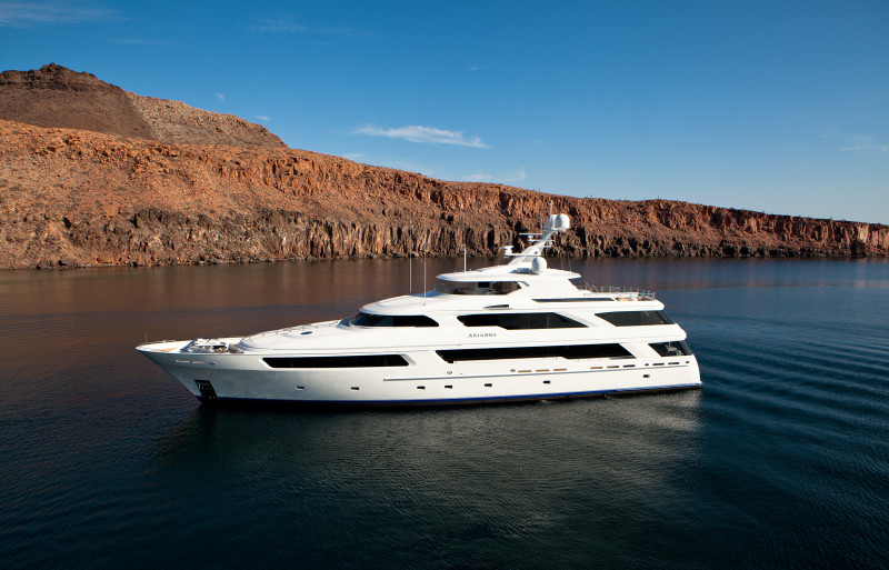 motor yacht silver shalis