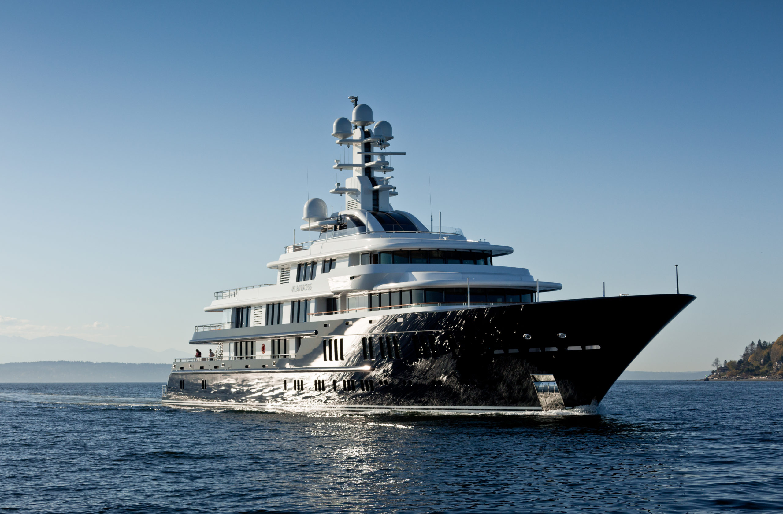 yacht builder seattle